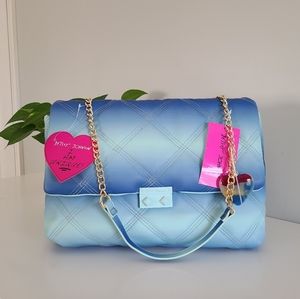 Betsey Johnson Qiara quilted shoulder bag